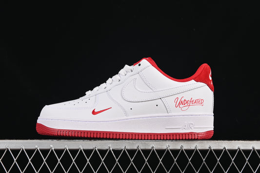 Nike Air Force 1 ’07 Low University Red Outline