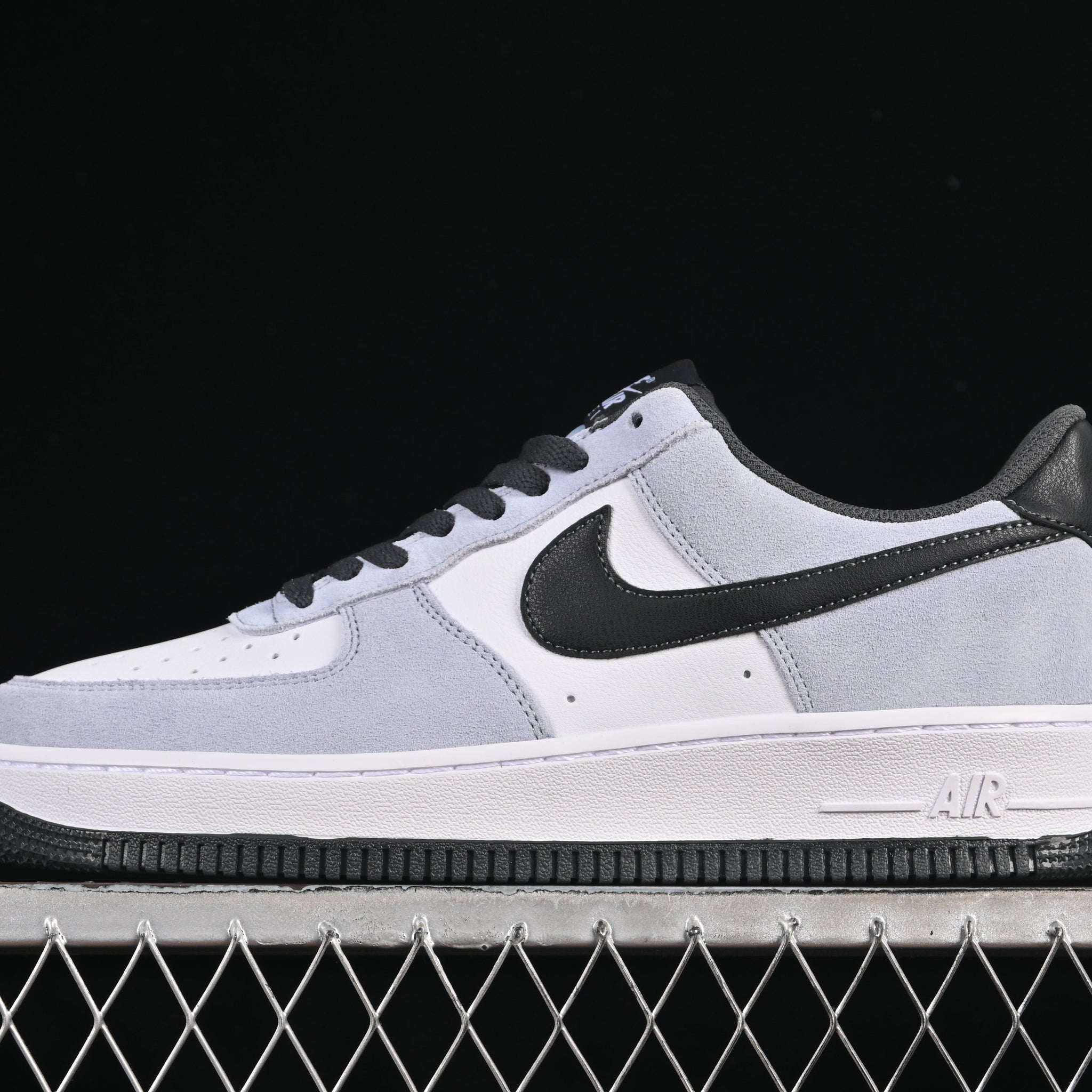 Nike Air Force 1 '07 Low – The Timeless Icon Reimagined